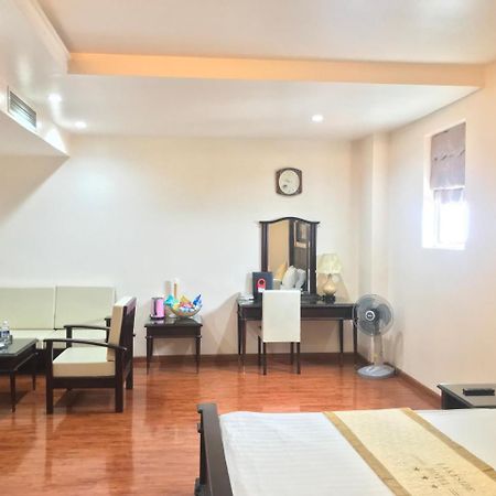 LakeSide 2 Hotel Nam Định Nhu Thuc Buitenkant foto