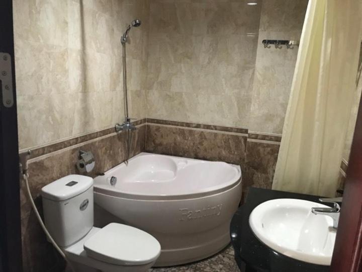 LakeSide 2 Hotel Nam Định Nhu Thuc Buitenkant foto